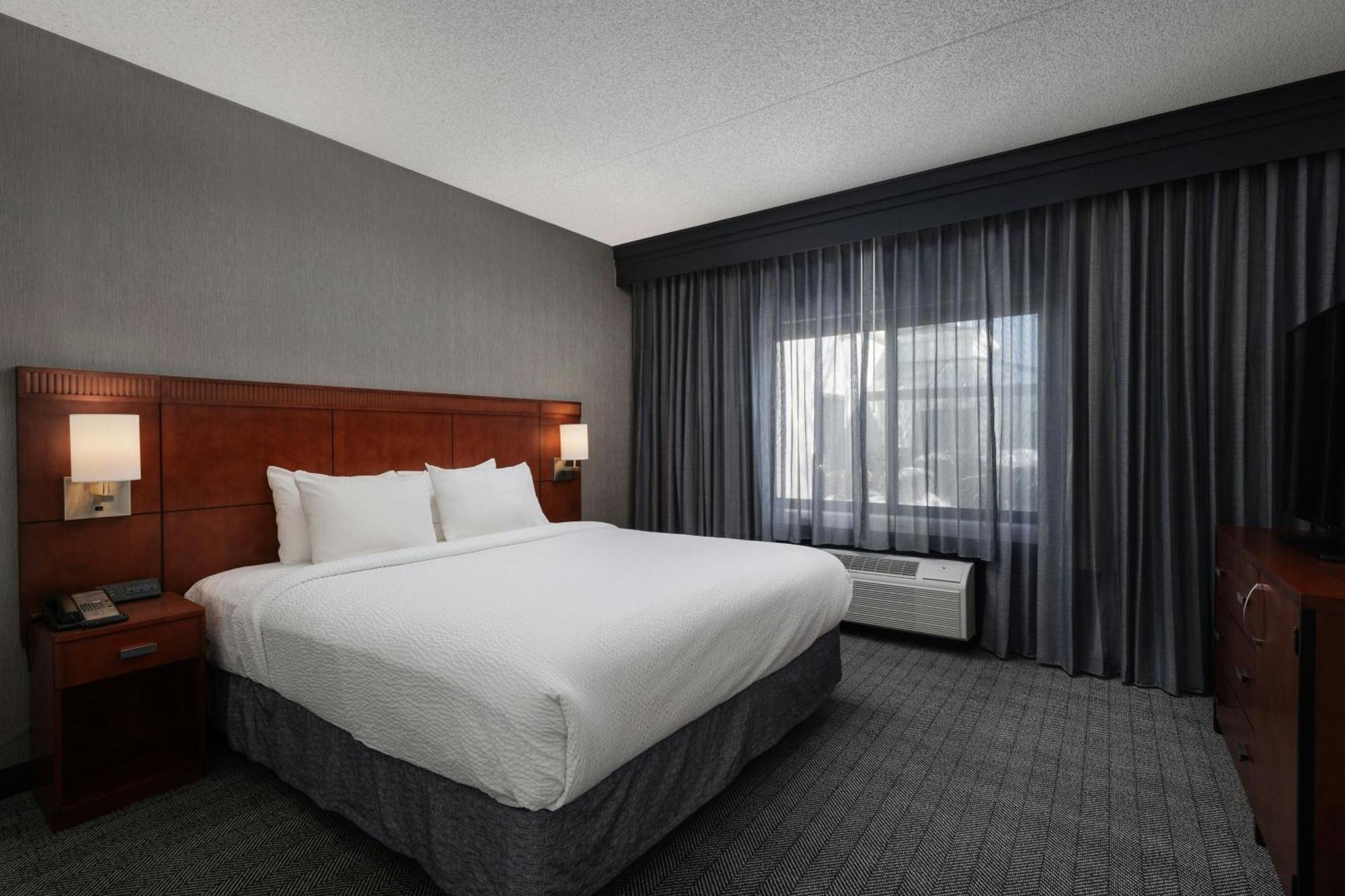 Courtyard By Marriott Denver Central Park Exterior foto