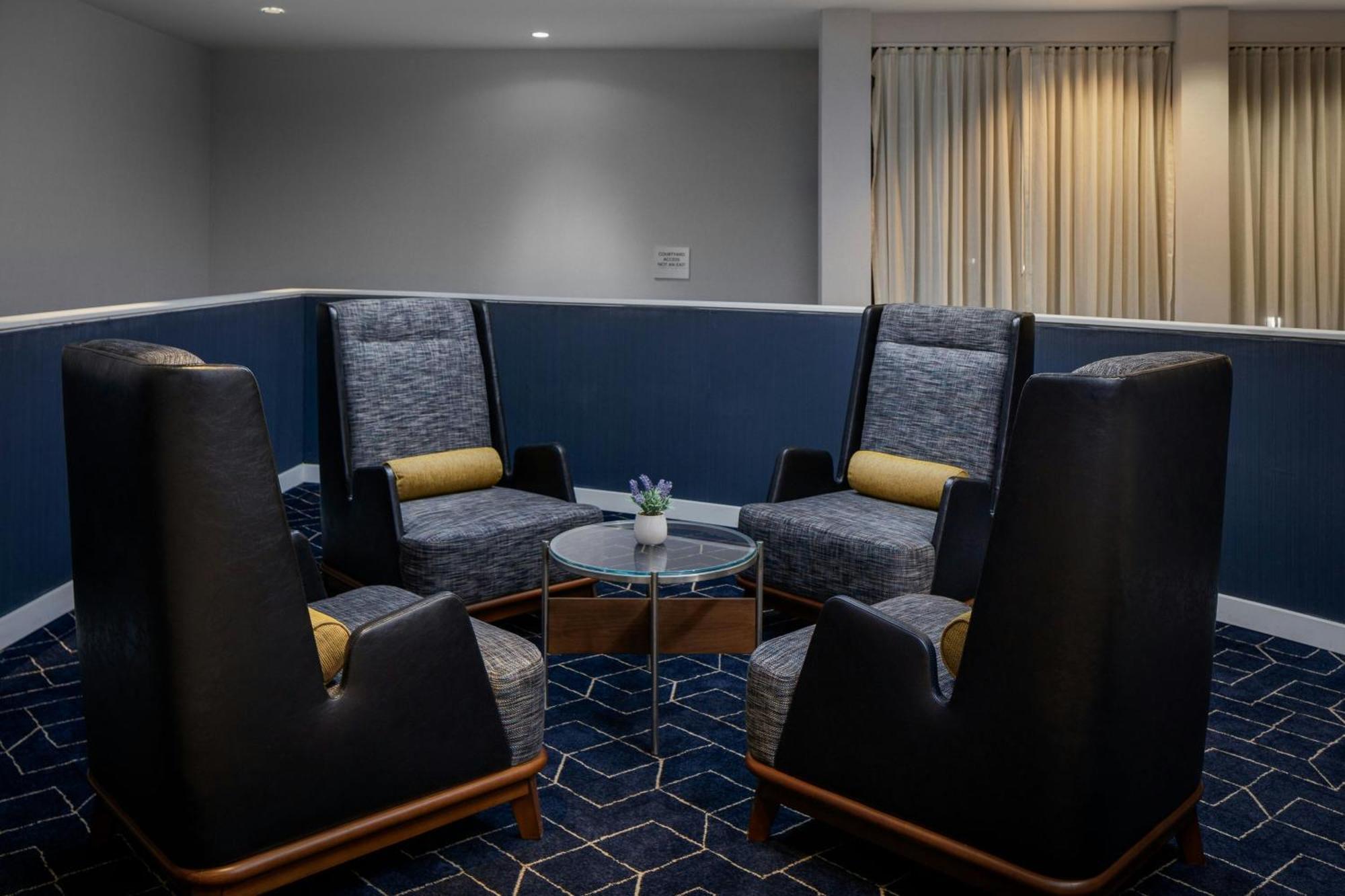Courtyard By Marriott Denver Central Park Exterior foto