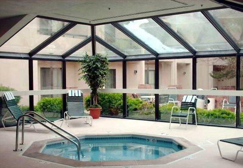 Courtyard By Marriott Denver Central Park Facilidades foto